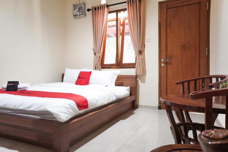 Reddoorz Syariah Near Exit Tol Malang Hotell Rum bild